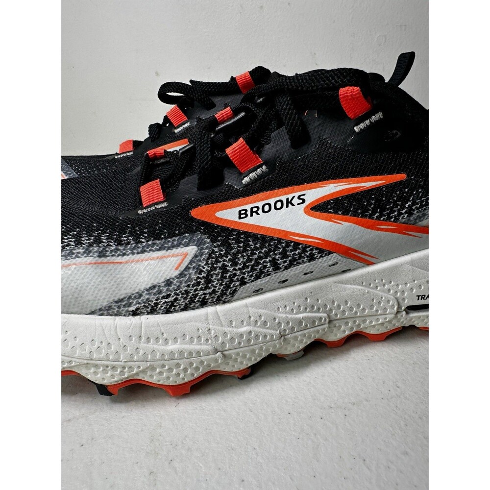 Brooks Cascadia 18 Women's Trail Running Sneaker Black/White/Flame US 7.5